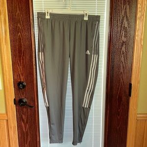 COPY - NWT adidas regular fit tapered leg football/soccer full length pants